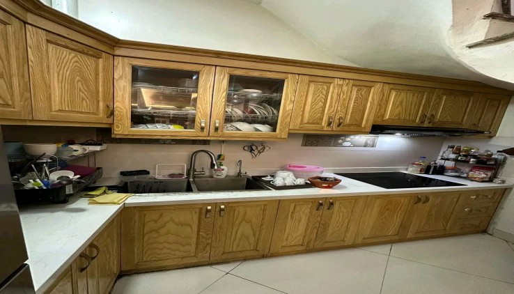 Cho Thuê nhà Ngõ Đội Cấn, Ba Đình, DT 35m- 5,5 tầng - 3 ngủ, 3 WC, giá 14 triệu. 0865089699